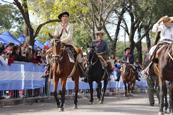 Fiestas Patronales Zelaya Pilar Caballos Procesión