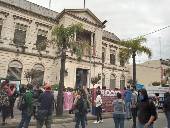 Manifestación Frente A Tigre