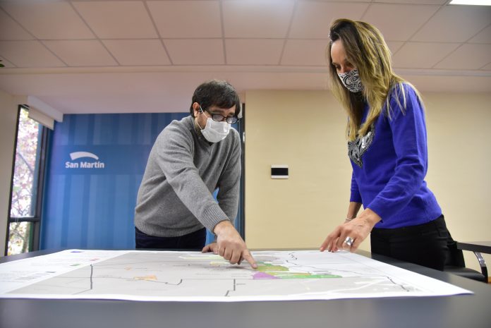 Fernando Moreira Y Malena Galmarini Firmaron Convenios Para La Expansión De Las Redes De Agua Y Cloacas En San Martín