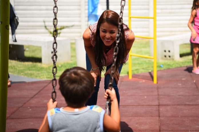 Laura Russo Niños Tecnologia