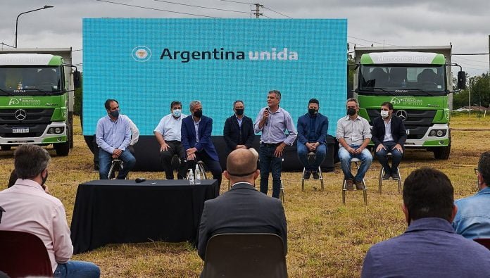 Zabaleta, Ferraresi Y Katopodis, Junto A Intendentes Del Conurbano, Firmaron Convenios Para Viviendas