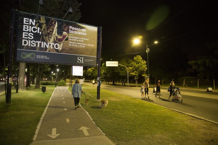 paseo bicicletas nocturno