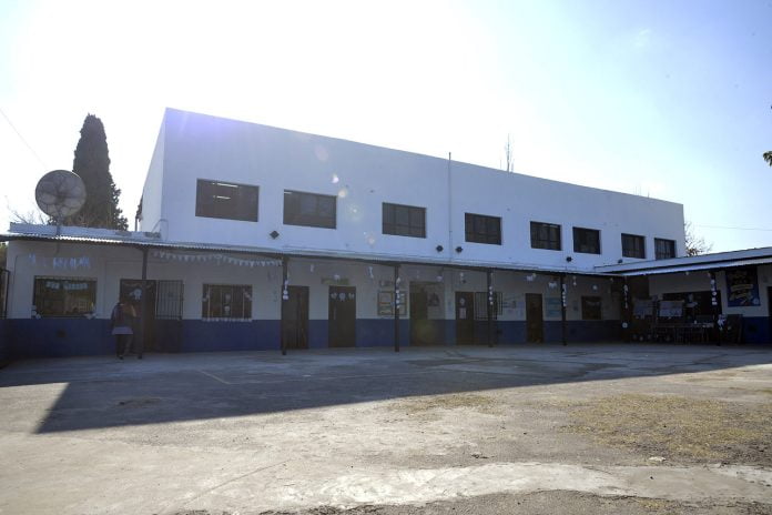 escuela secundaria n°24 troncos del talar