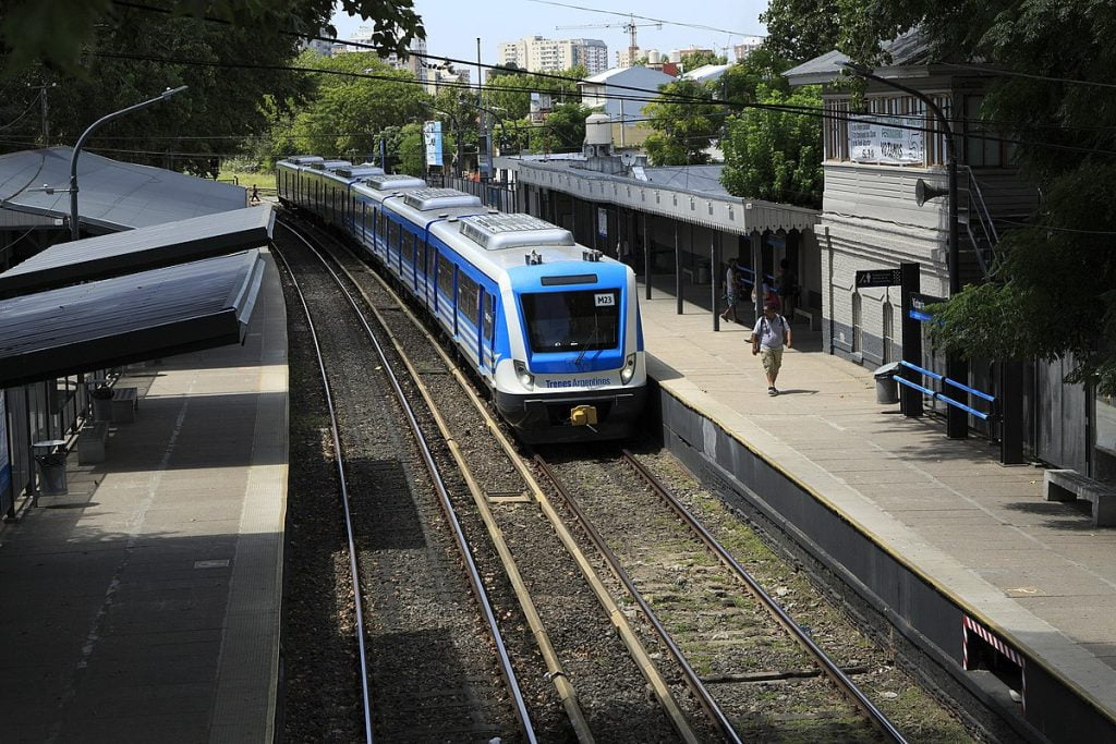 mitre victoria tren estacion