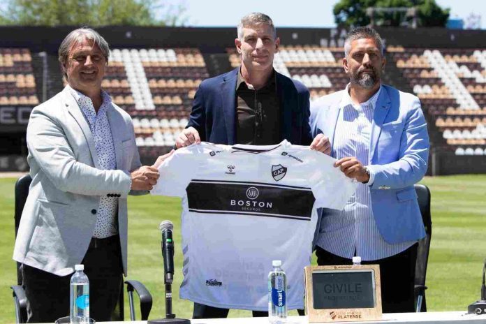 presentación Martin Palermo Platense