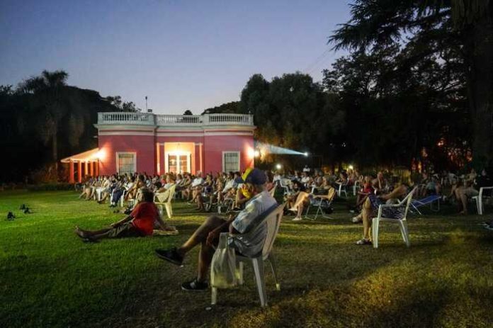 cine al aire libre quinta trabucco