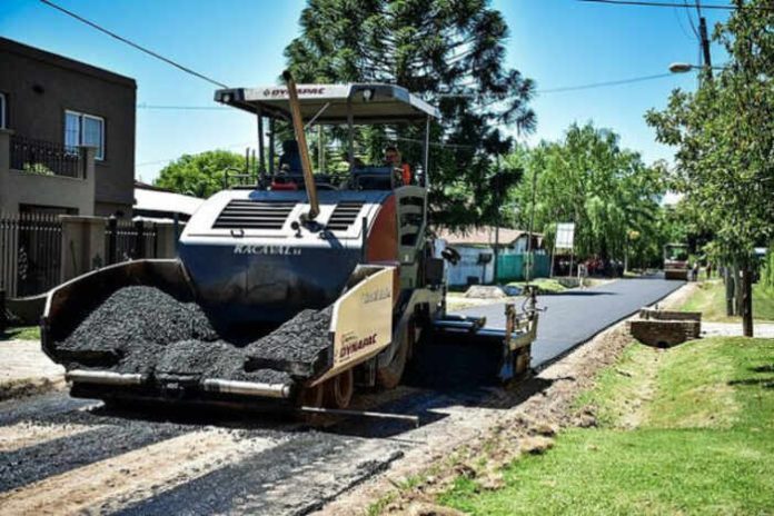 obra pavimentación escobar