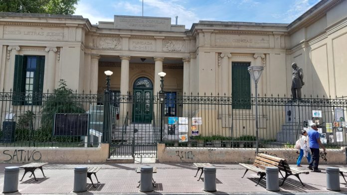 biblioteca juan madero 50 años