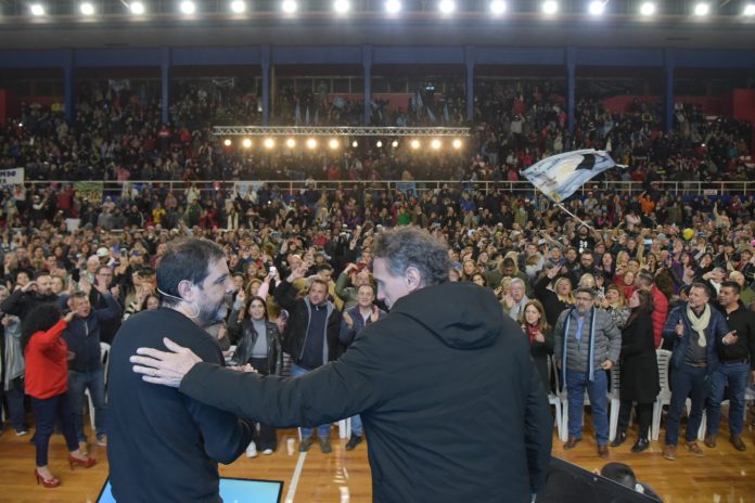 gabriel katopodis llamó a votar a fernando moreira en un masivo acto realizado en el club alemán de villa ballester