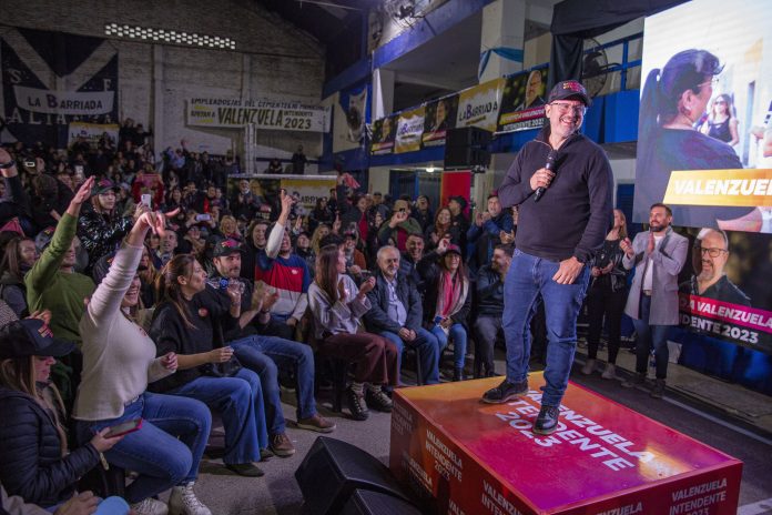 valenzuela-propuestas-2023-acto