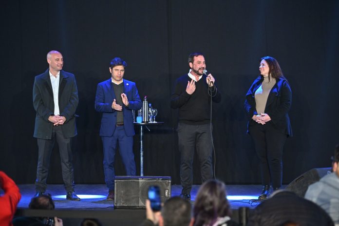 sujarchuk kicillof escobar acto microestadio savio